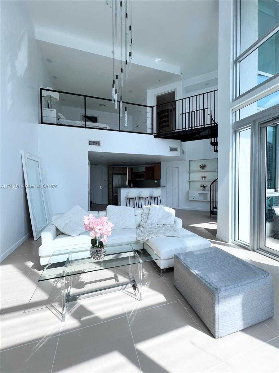 Small Image of 300 SOUTH BISCAYNE BLVD #L-814, Miami Number 22