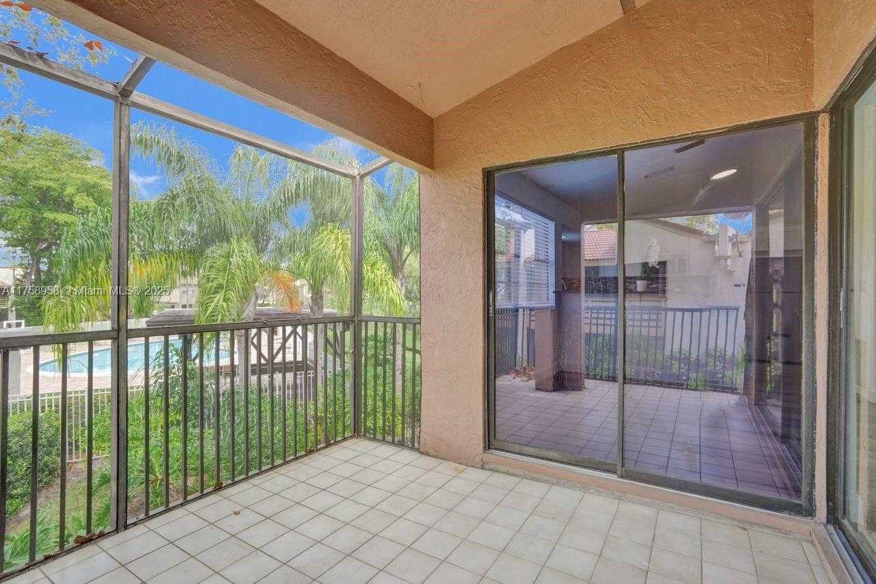 Small Image of 1627 CYPRESS POINTE DR #2-1, Coral Springs Number 50