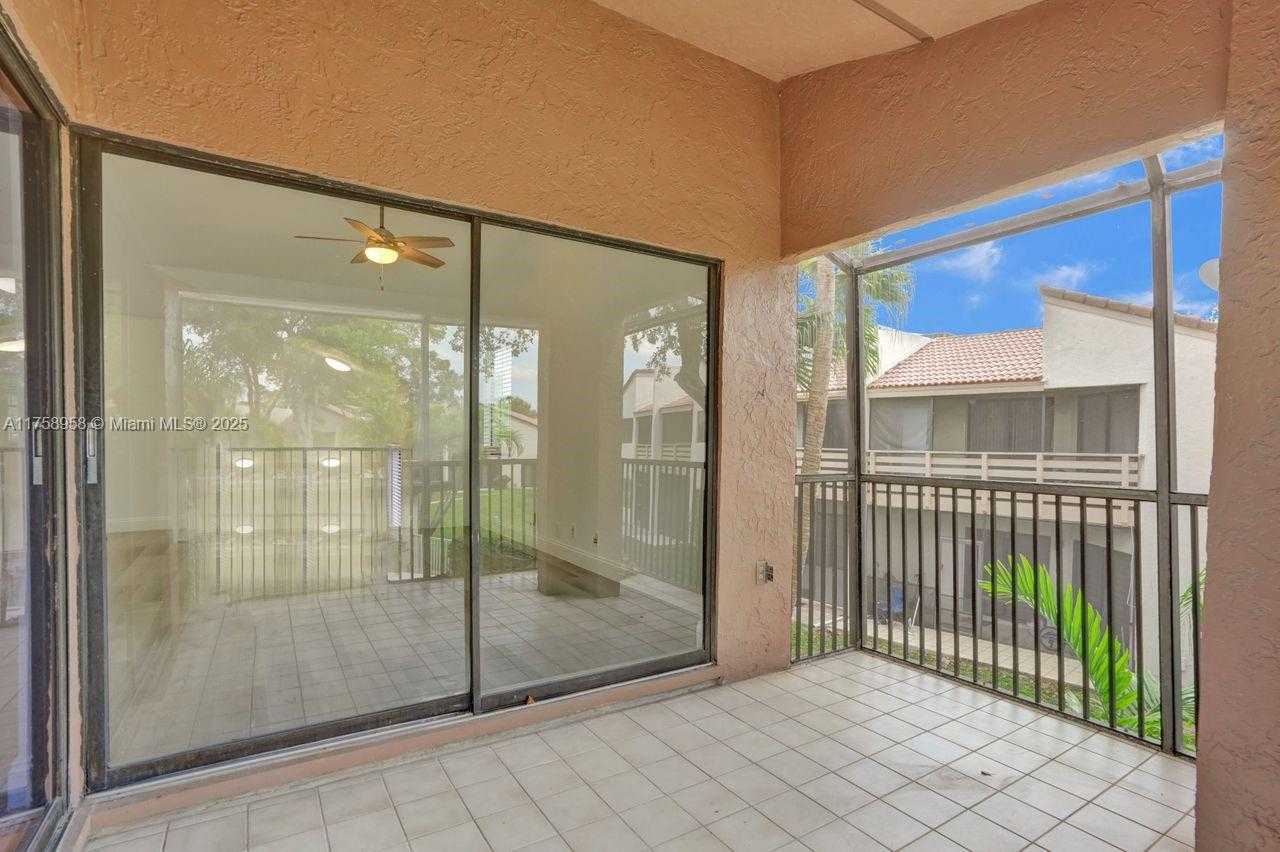 Small Image of 1627 CYPRESS POINTE DR #2-1, Coral Springs Number 52