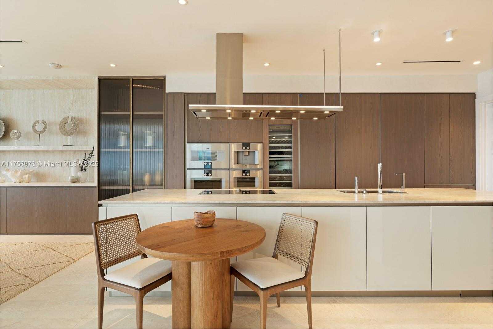 Small Image of 18501 COLLINS AVE #SK2301, Sunny Isles Beach Number 12