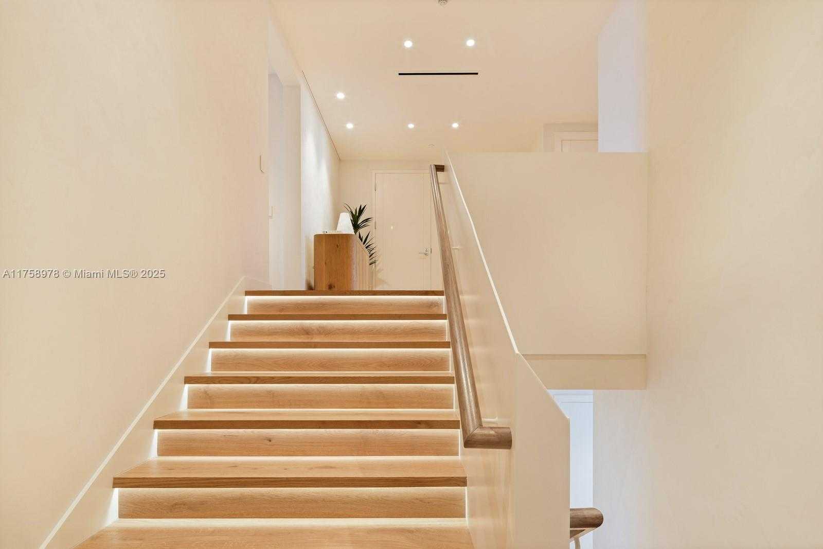 Small Image of 18501 COLLINS AVE #SK2301, Sunny Isles Beach Number 22