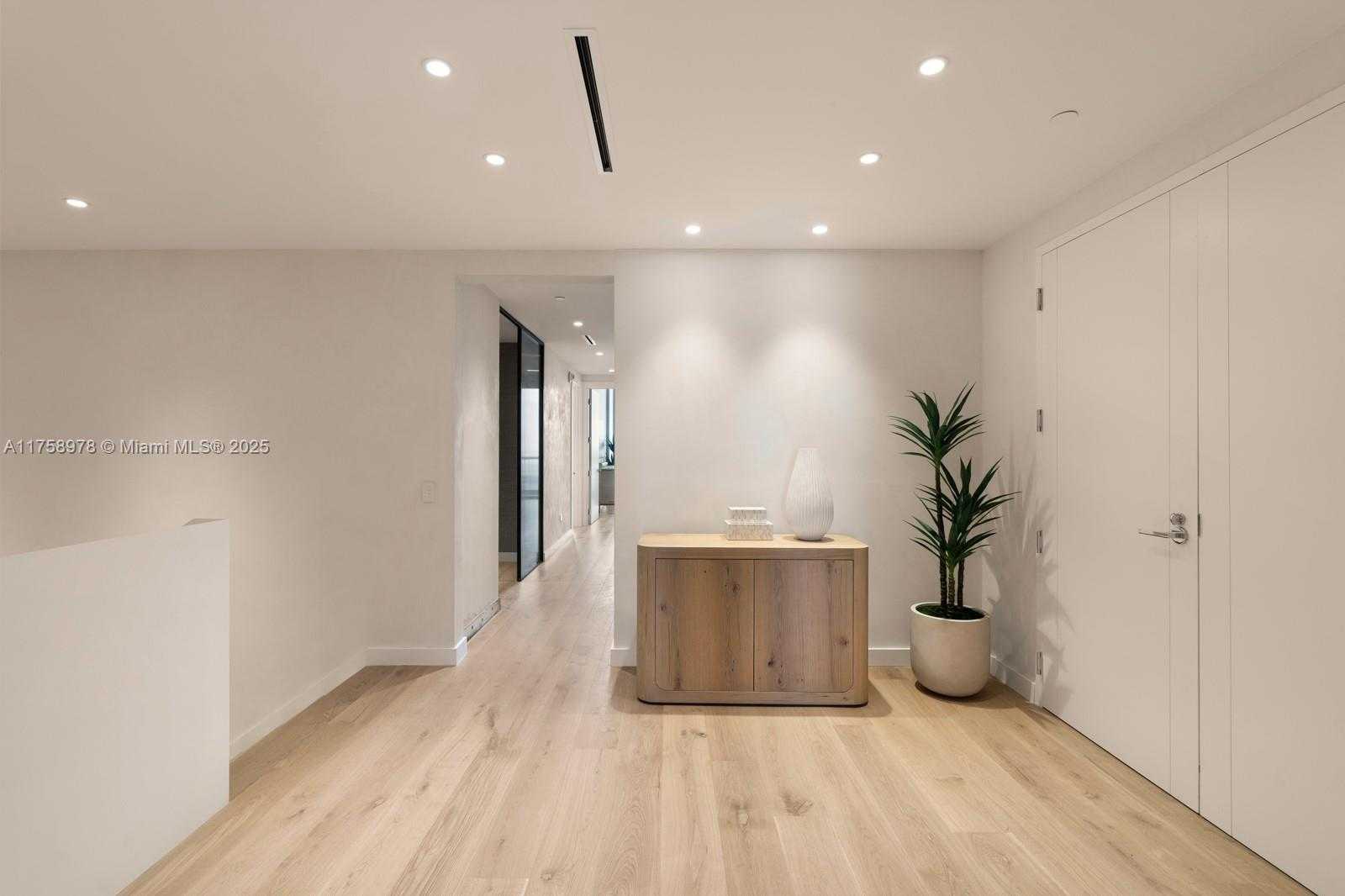 Small Image of 18501 COLLINS AVE #SK2301, Sunny Isles Beach Number 23