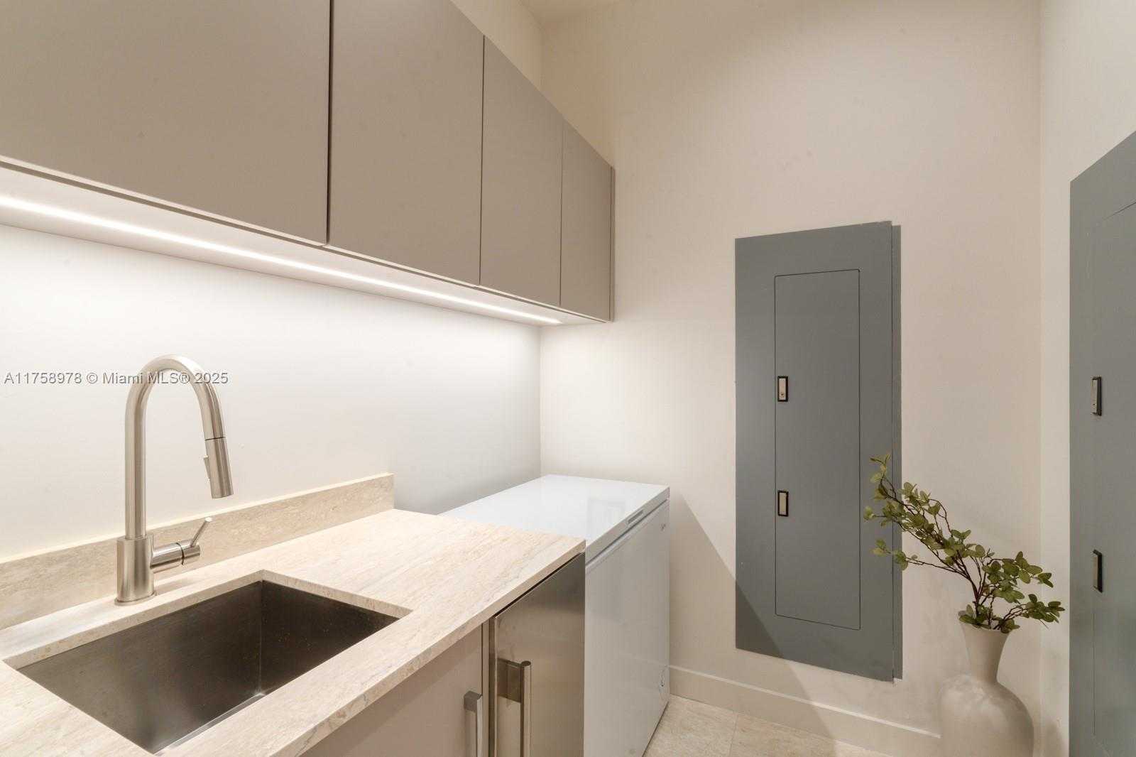 Small Image of 18501 COLLINS AVE #SK2301, Sunny Isles Beach Number 57