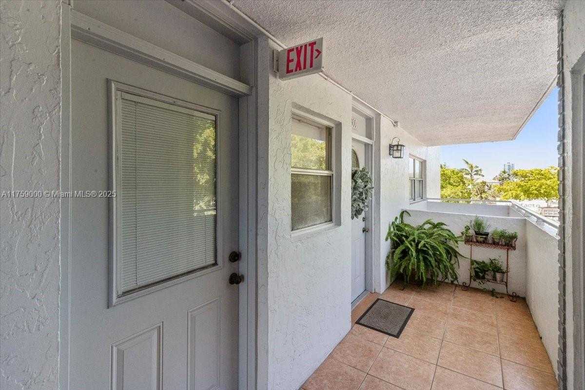 Small Image of 3550 NORTH EAST 169TH ST #300, North Miami Beach Number 10