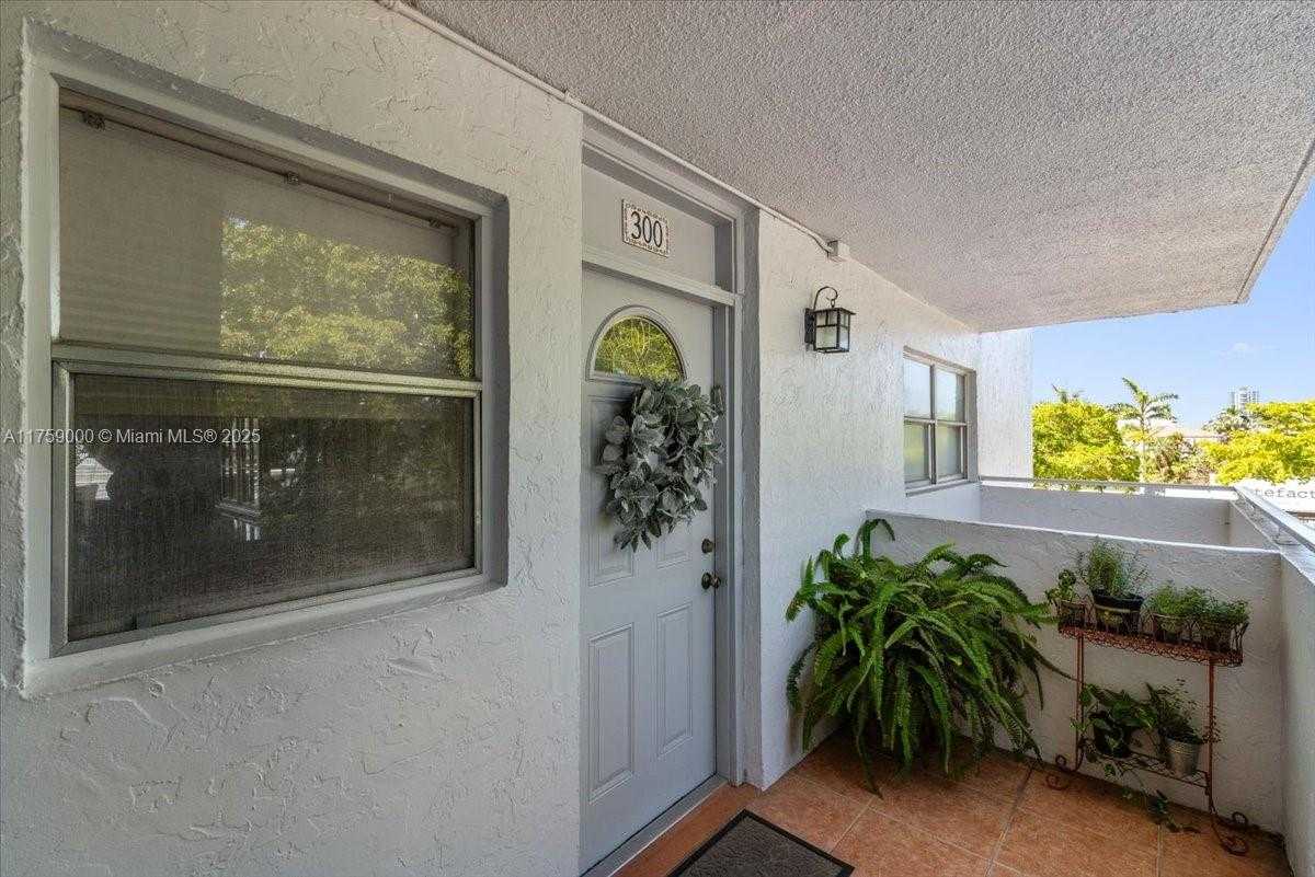 Small Image of 3550 NORTH EAST 169TH ST #300, North Miami Beach Number 11