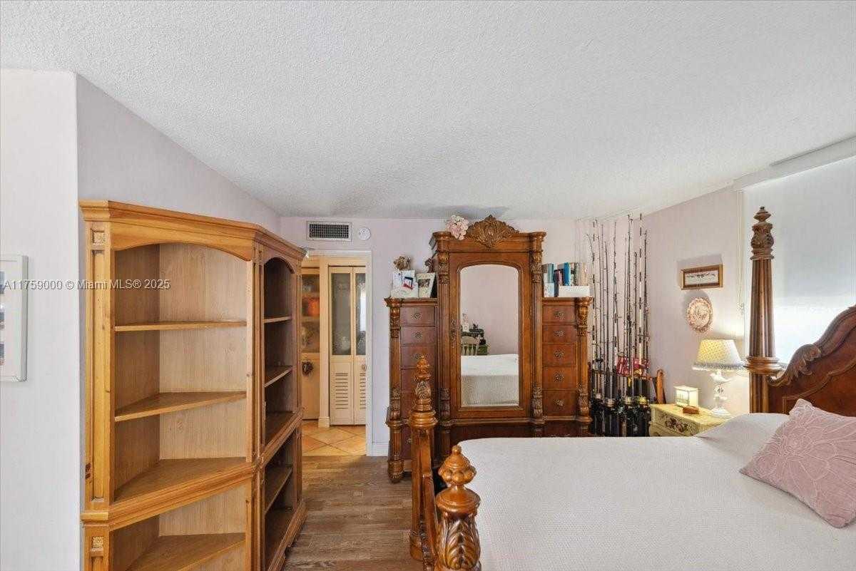 Small Image of 3550 NORTH EAST 169TH ST #300, North Miami Beach Number 31