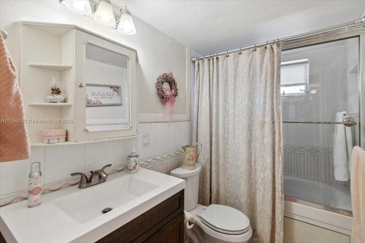 Small Image of 3550 NORTH EAST 169TH ST #300, North Miami Beach Number 35