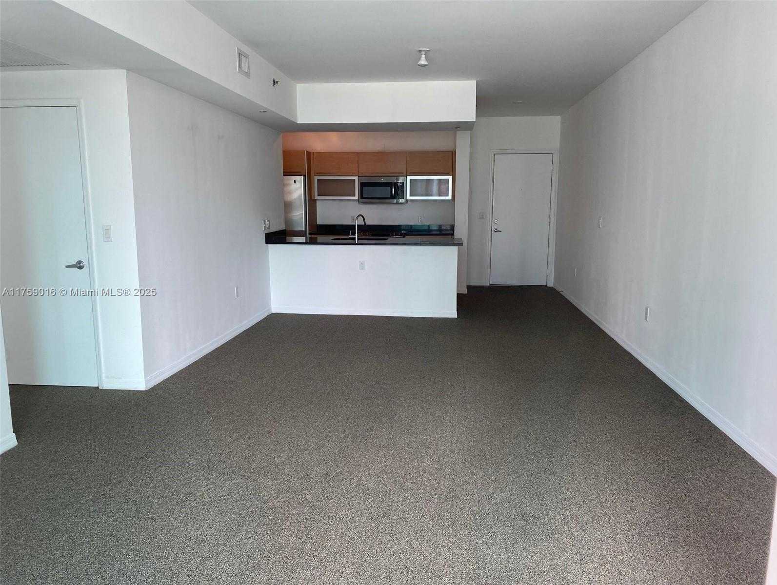 Small Image of 950 BRICKELL BAY DR #1600, Miami Number 5