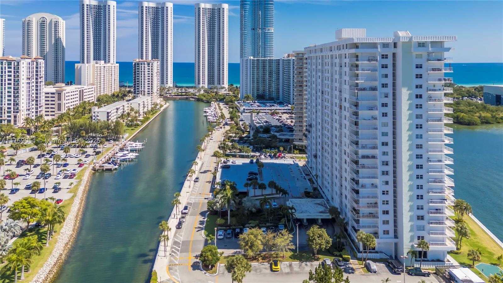 Small Image of 500 BAYVIEW DR #231, Sunny Isles Beach Number 34