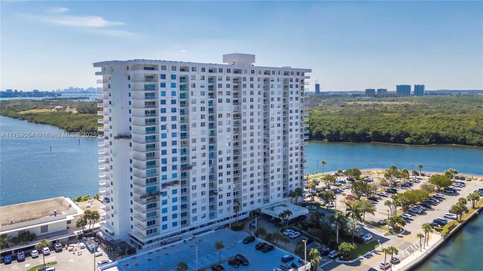 Small Image of 500 BAYVIEW DR #231, Sunny Isles Beach Number 36
