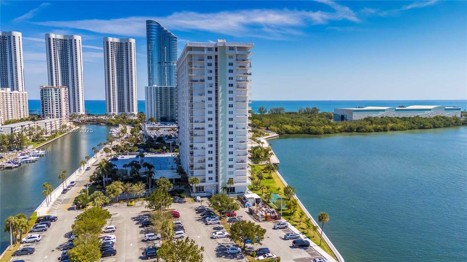 Small Image of 500 BAYVIEW DR #231, Sunny Isles Beach Number 38