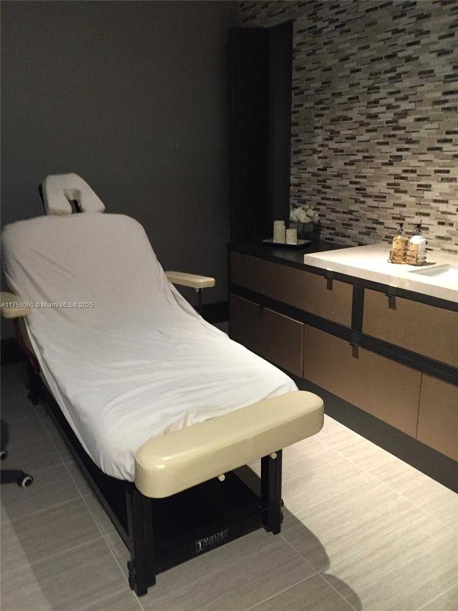 Small Image of 5252 NORTH WEST 85TH AVE #1709, Doral Number 20