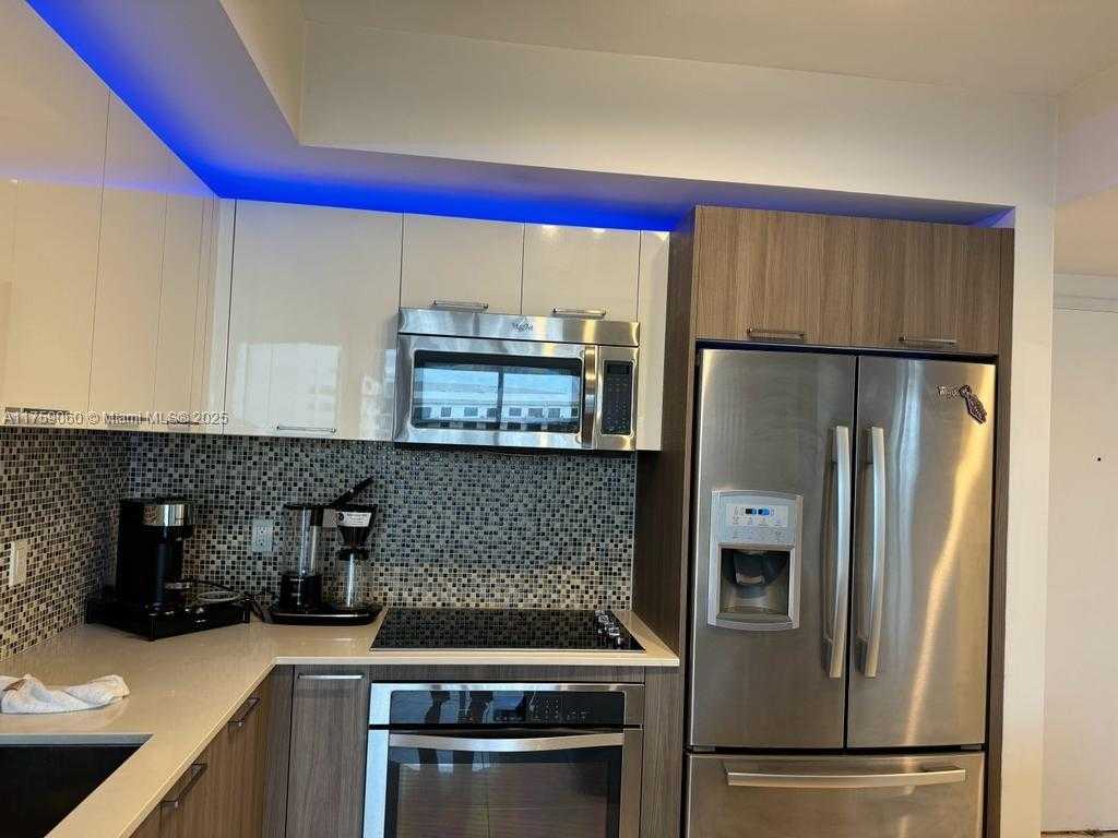 Small Image of 5252 NORTH WEST 85TH AVE #1709, Doral Number 3