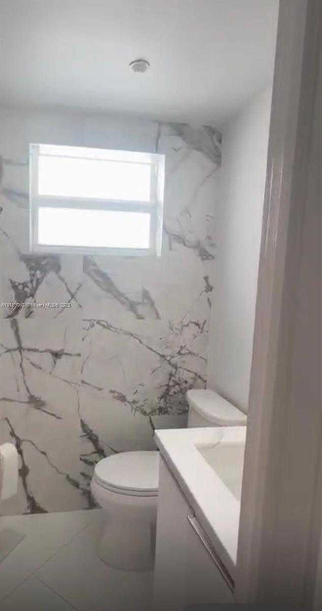 Small Image of 10730 NORTH WEST 66TH ST #108, Doral Number 9