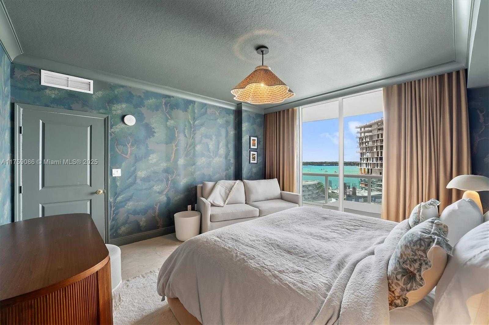 Small Image of 7900 HARBOR ISLAND DR #818, North Bay Village Number 16