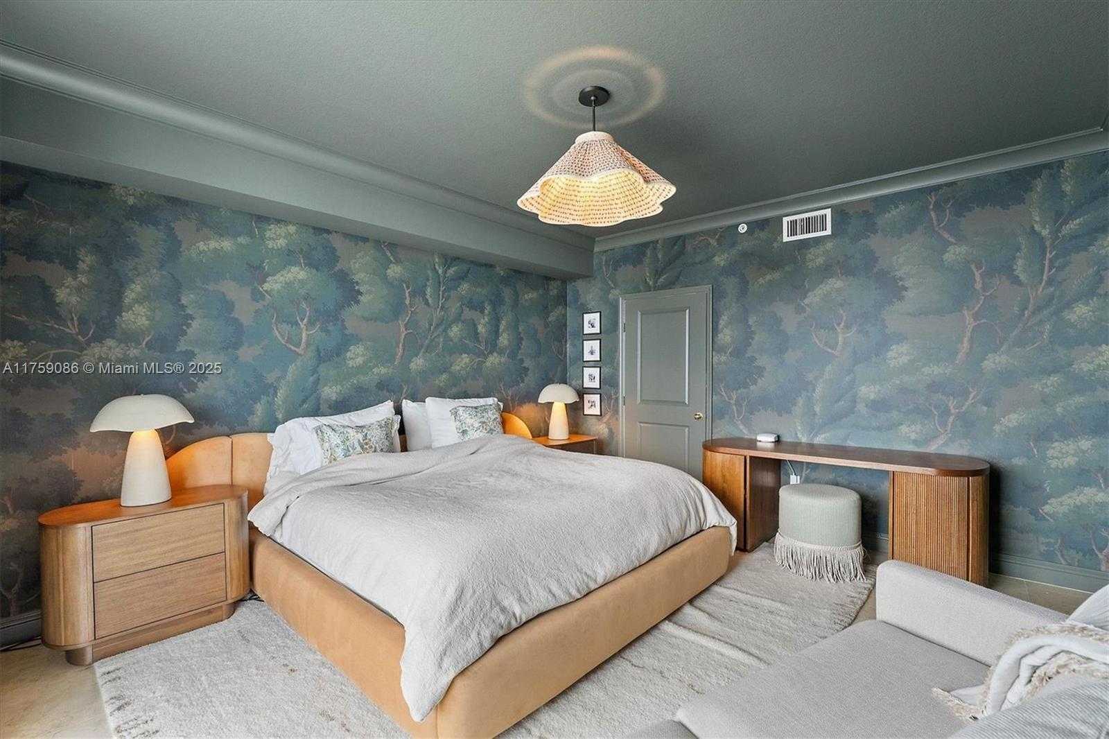 Small Image of 7900 HARBOR ISLAND DR #818, North Bay Village Number 18