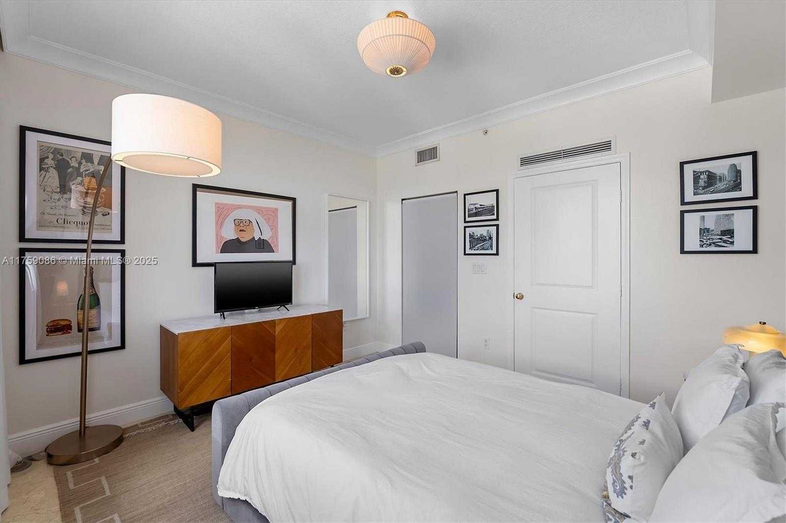 Small Image of 7900 HARBOR ISLAND DR #818, North Bay Village Number 24
