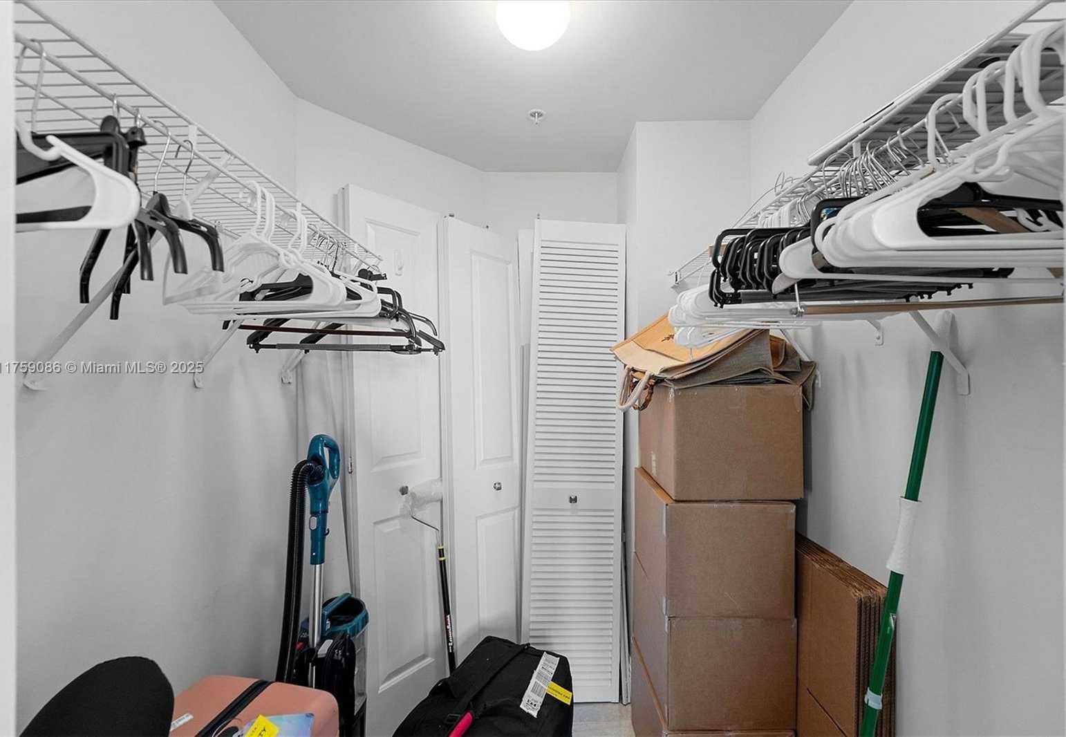 Small Image of 7900 HARBOR ISLAND DR #818, North Bay Village Number 25