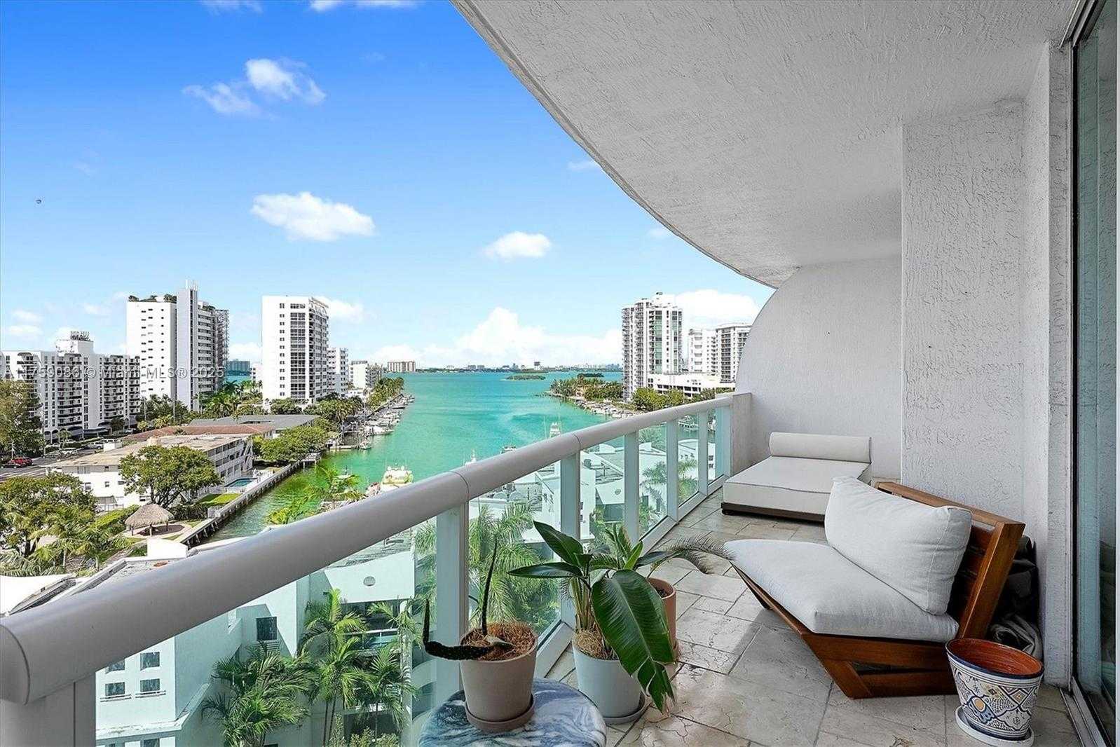 Small Image of 7900 HARBOR ISLAND DR #818, North Bay Village Number 3