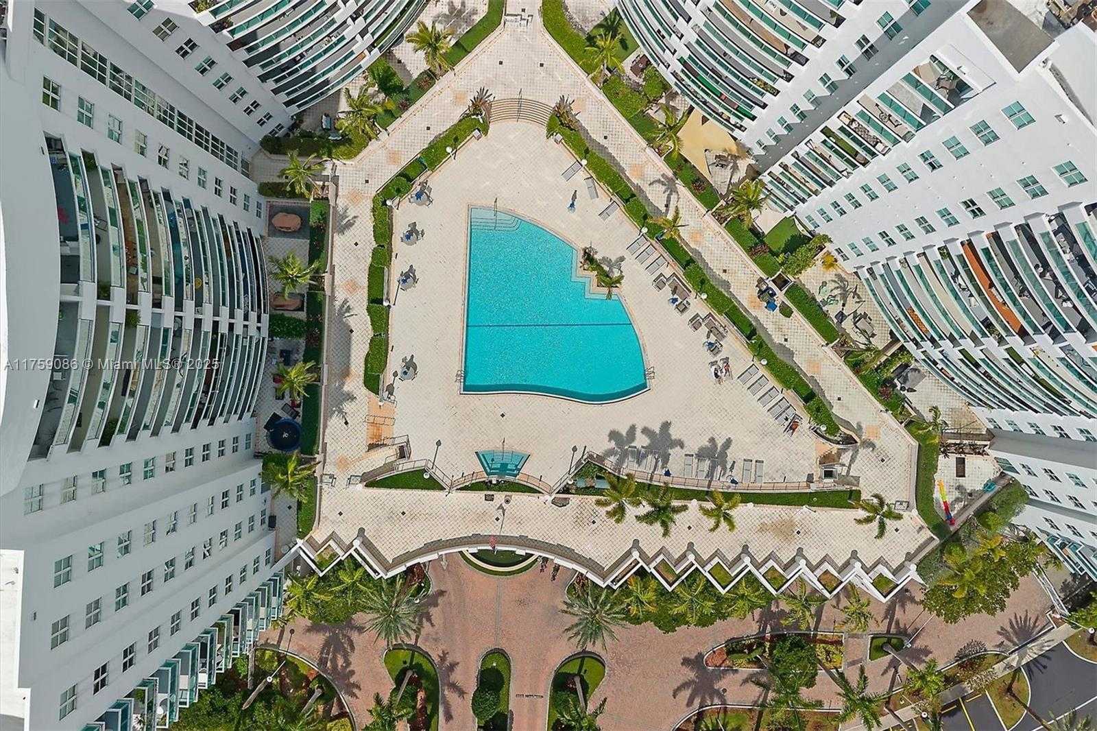 Small Image of 7900 HARBOR ISLAND DR #818, North Bay Village Number 36