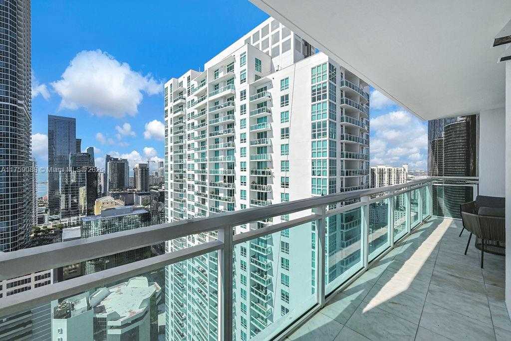 Small Image of 950 BRICKELL BAY DR #3605, Miami Number 16