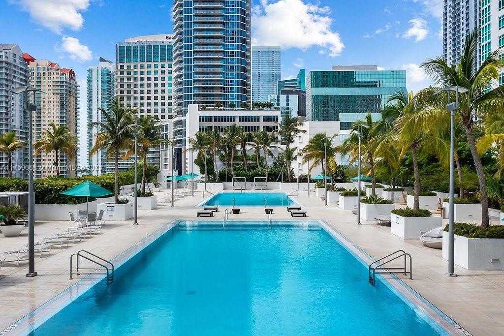 Small Image of 950 BRICKELL BAY DR #3605, Miami Number 44