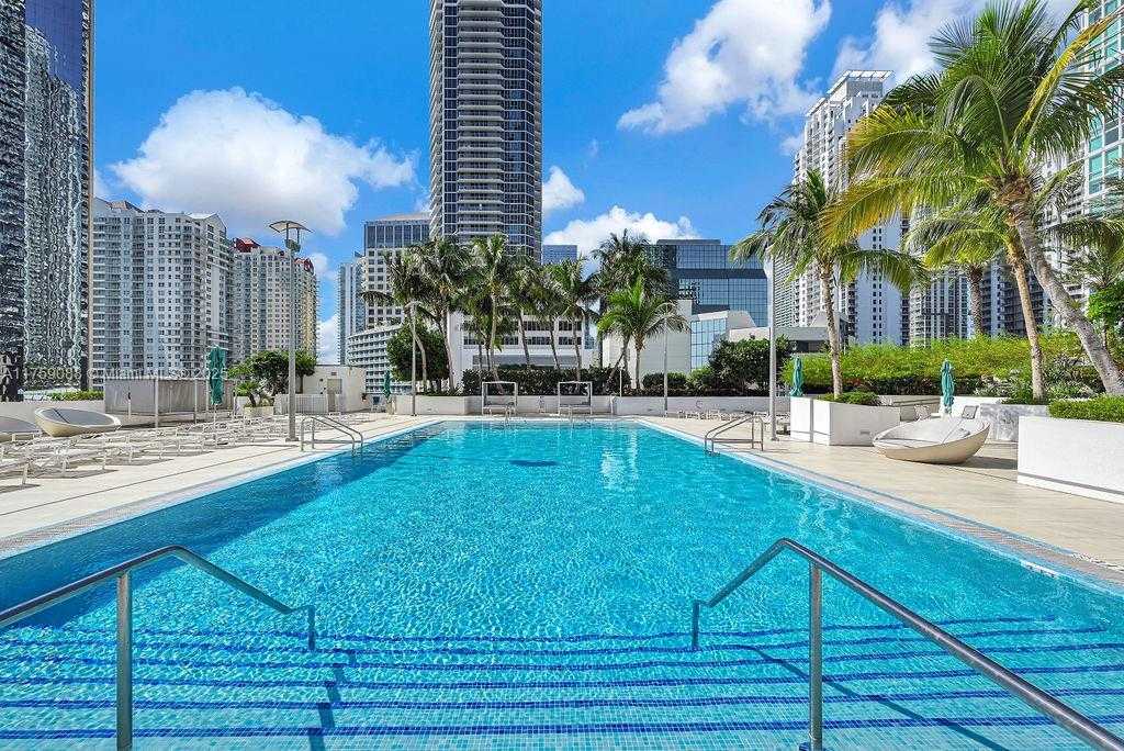 Small Image of 950 BRICKELL BAY DR #3605, Miami Number 47