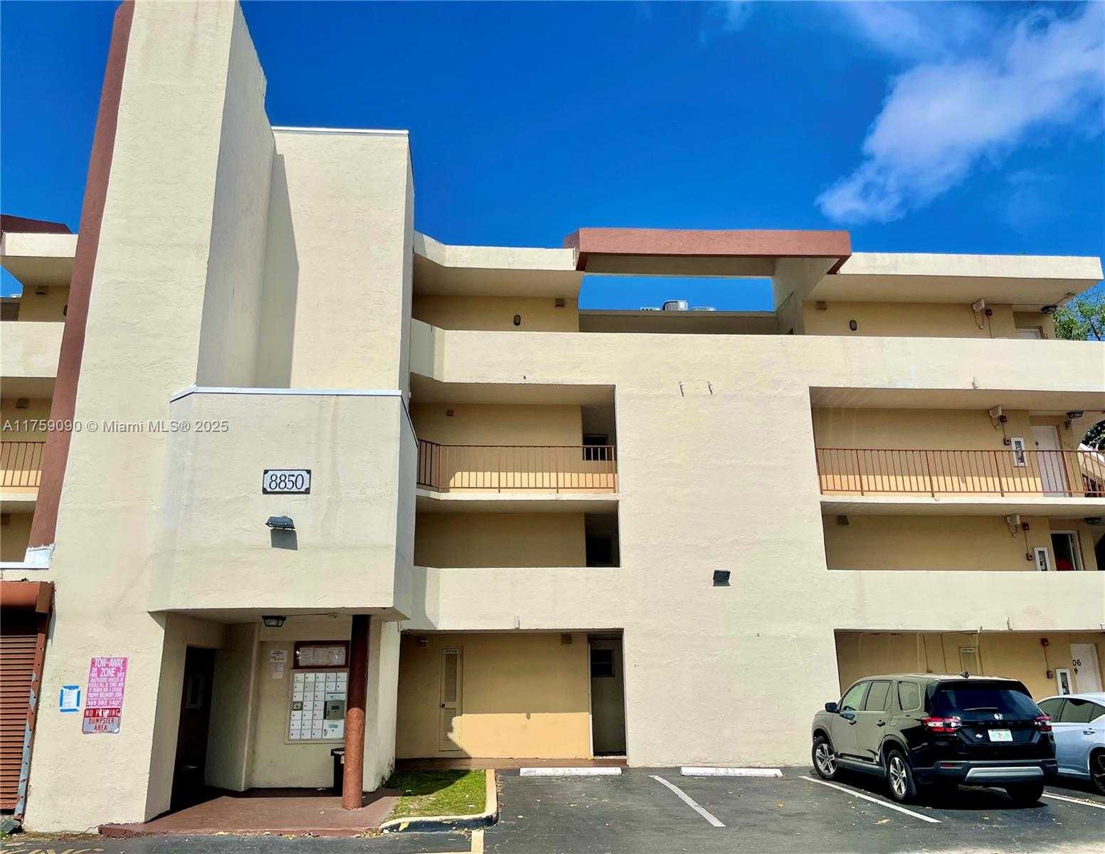 Small Image of 8850 FONTAINEBLEAU BLVD #404, Miami Number 2