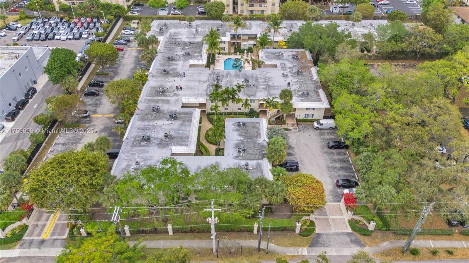 Small Image of 8617 SOUTH WEST 68TH CT #23, Pinecrest Number 27