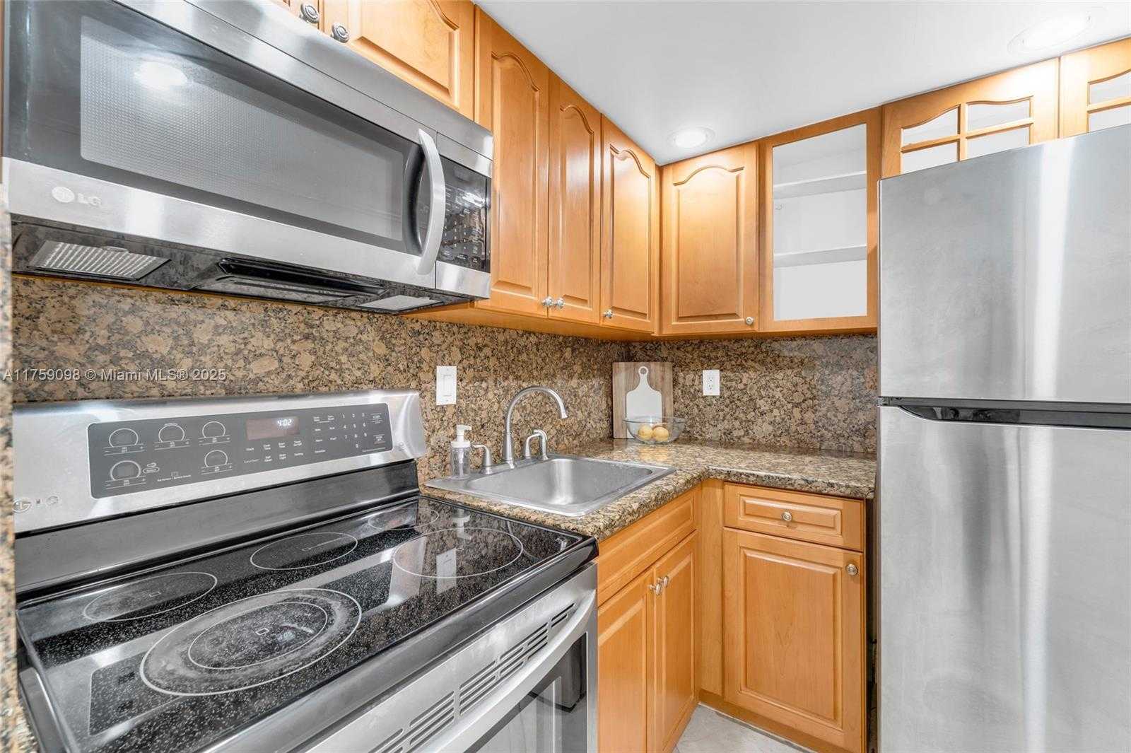 Small Image of 8617 SOUTH WEST 68TH CT #23, Pinecrest Number 7