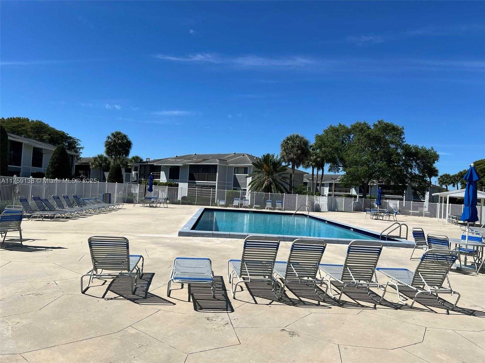 Small Image of 9731 HAMMOCKS BLVD #203B, Miami Number 14