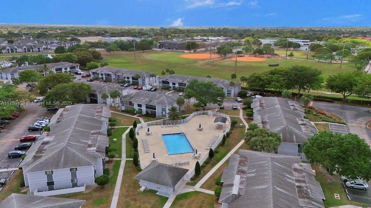 Small Image of 9731 HAMMOCKS BLVD #203B, Miami Number 21