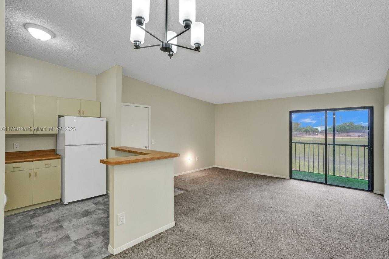 Small Image of 9731 HAMMOCKS BLVD #203B, Miami Number 4