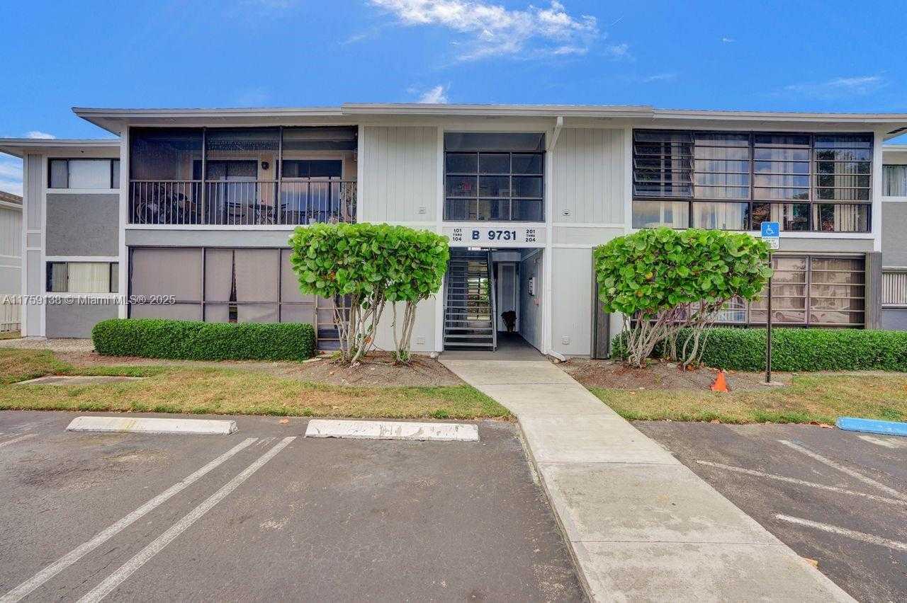 Small Image of 9731 HAMMOCKS BLVD #203B, Miami Number 85