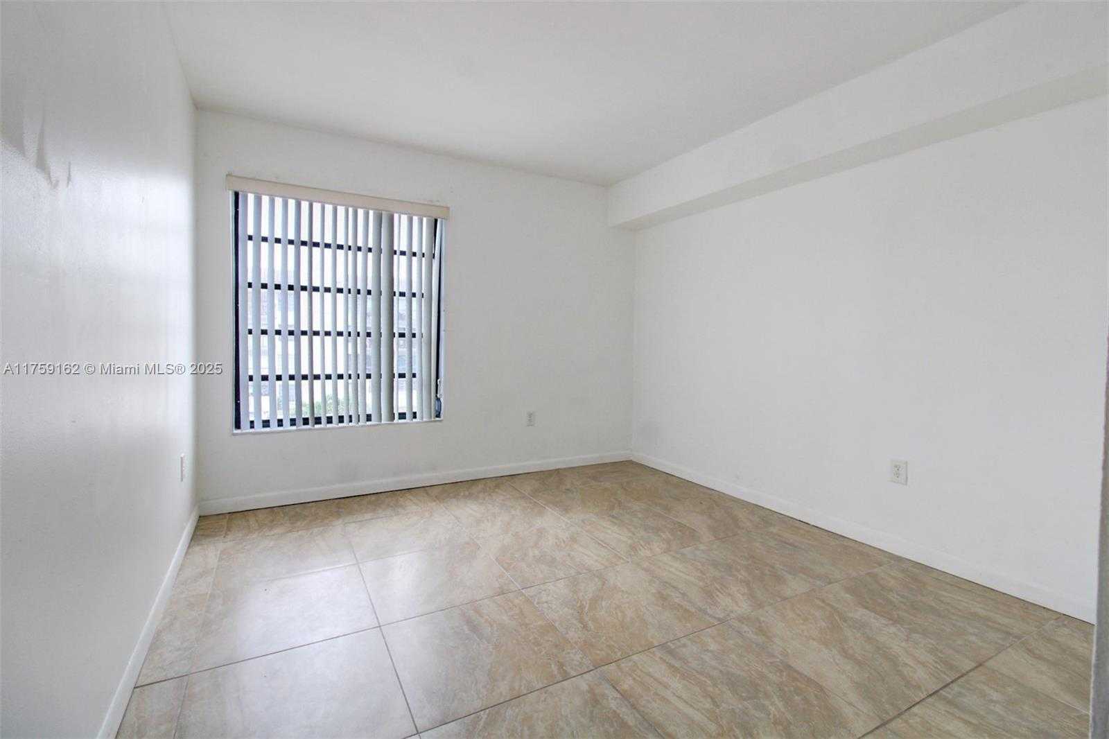 Small Image of 1300 SOUTH WEST 122ND AVE #310-2, Miami Number 13