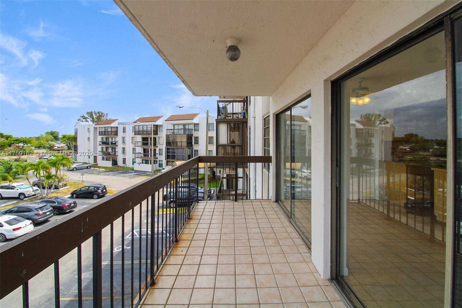 Small Image of 1300 SOUTH WEST 122ND AVE #310-2, Miami Number 16