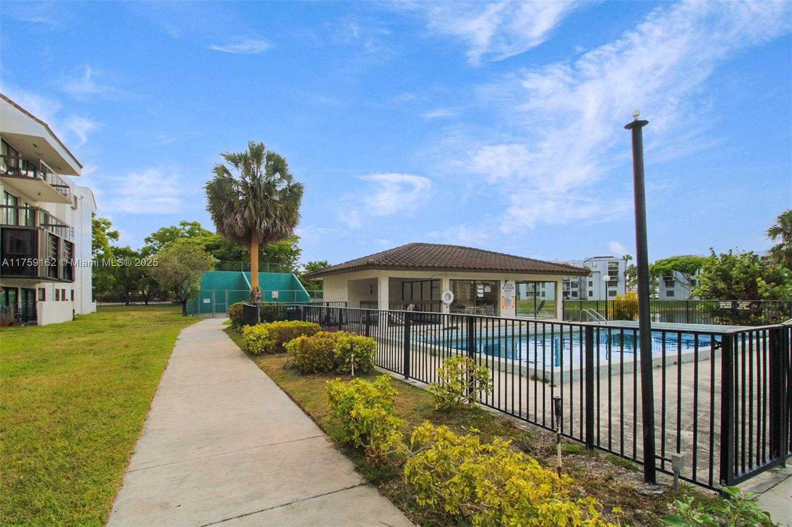 Small Image of 1300 SOUTH WEST 122ND AVE #310-2, Miami Number 20