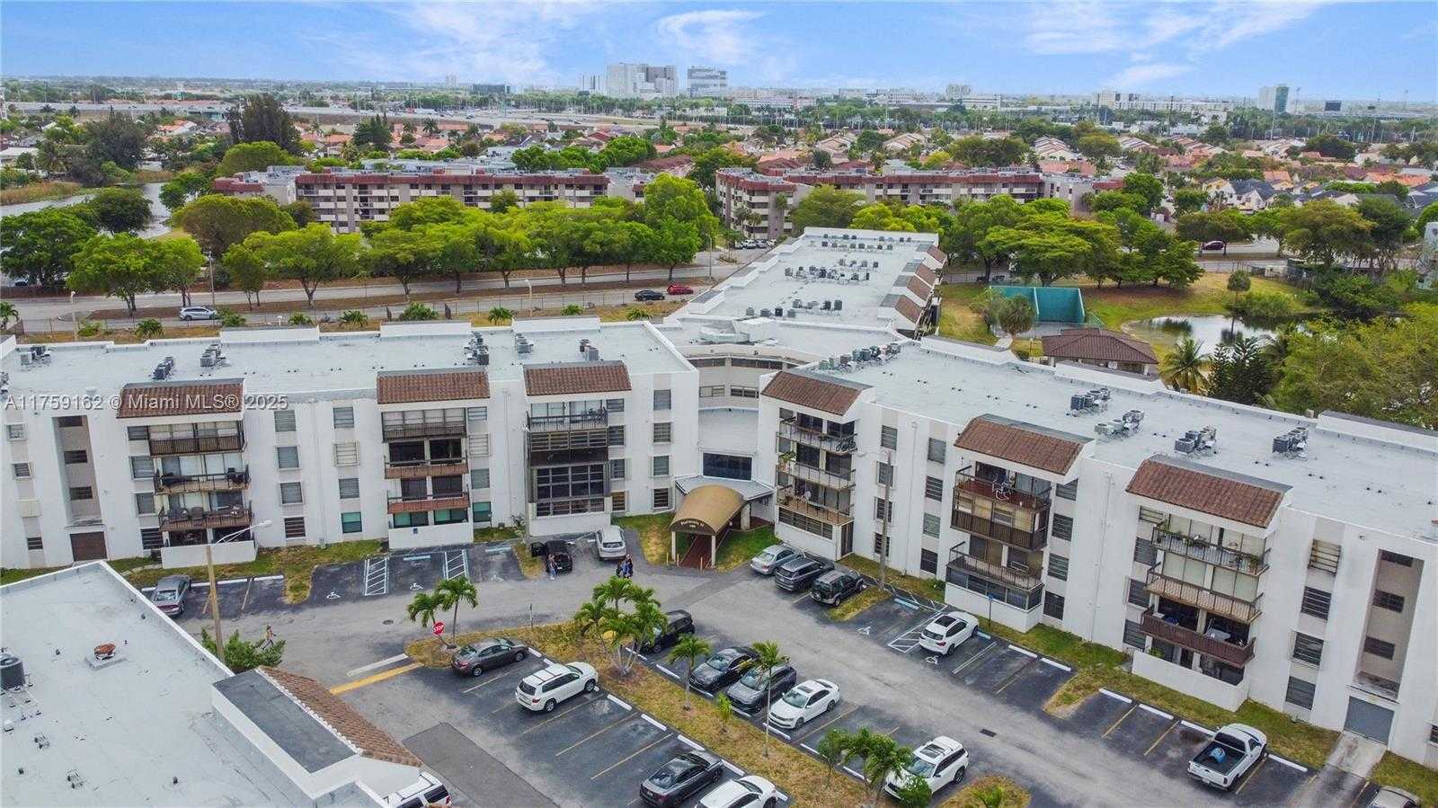 Small Image of 1300 SOUTH WEST 122ND AVE #310-2, Miami Number 21
