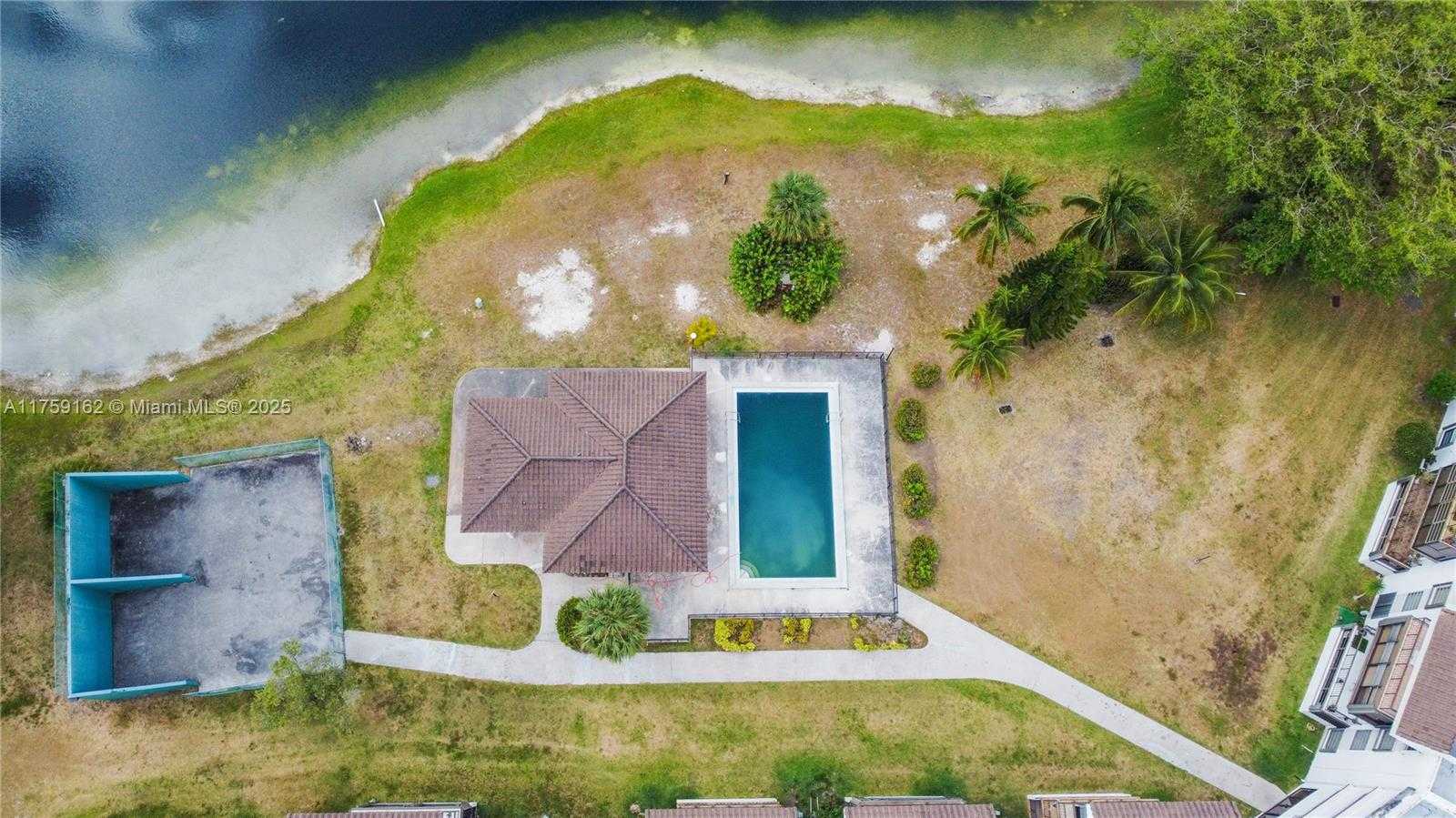 Small Image of 1300 SOUTH WEST 122ND AVE #310-2, Miami Number 24