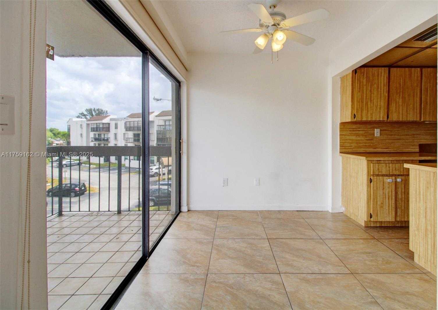 Small Image of 1300 SOUTH WEST 122ND AVE #310-2, Miami Number 5