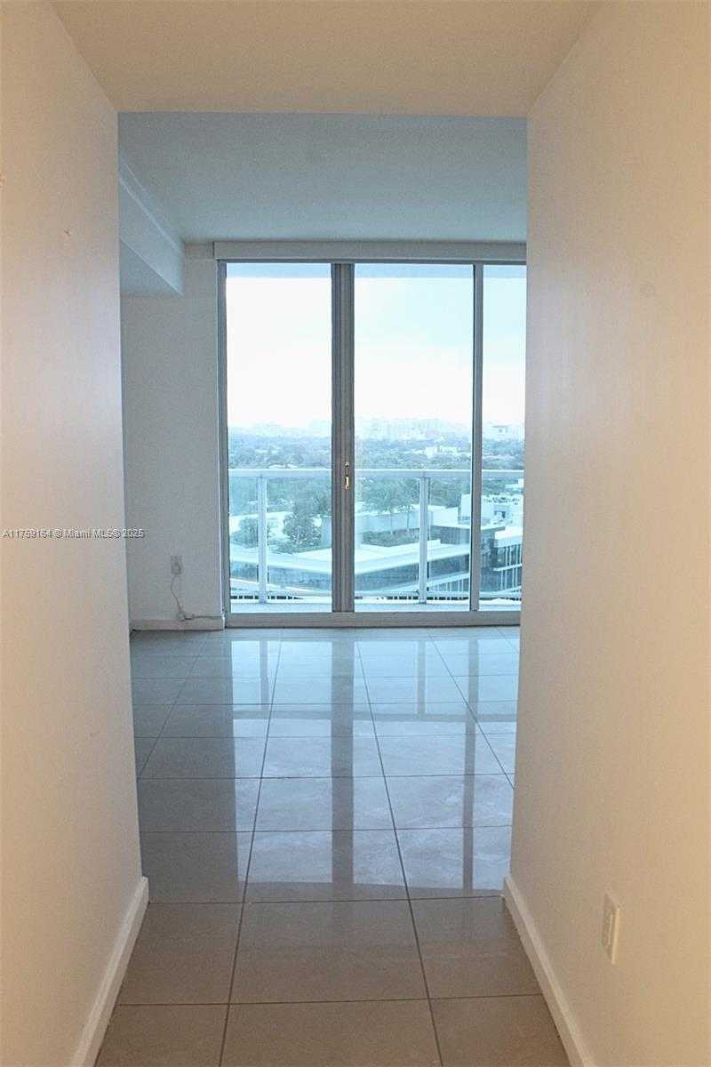 Small Image of 2889 MCFARLANE RD #1511, Miami Number 14