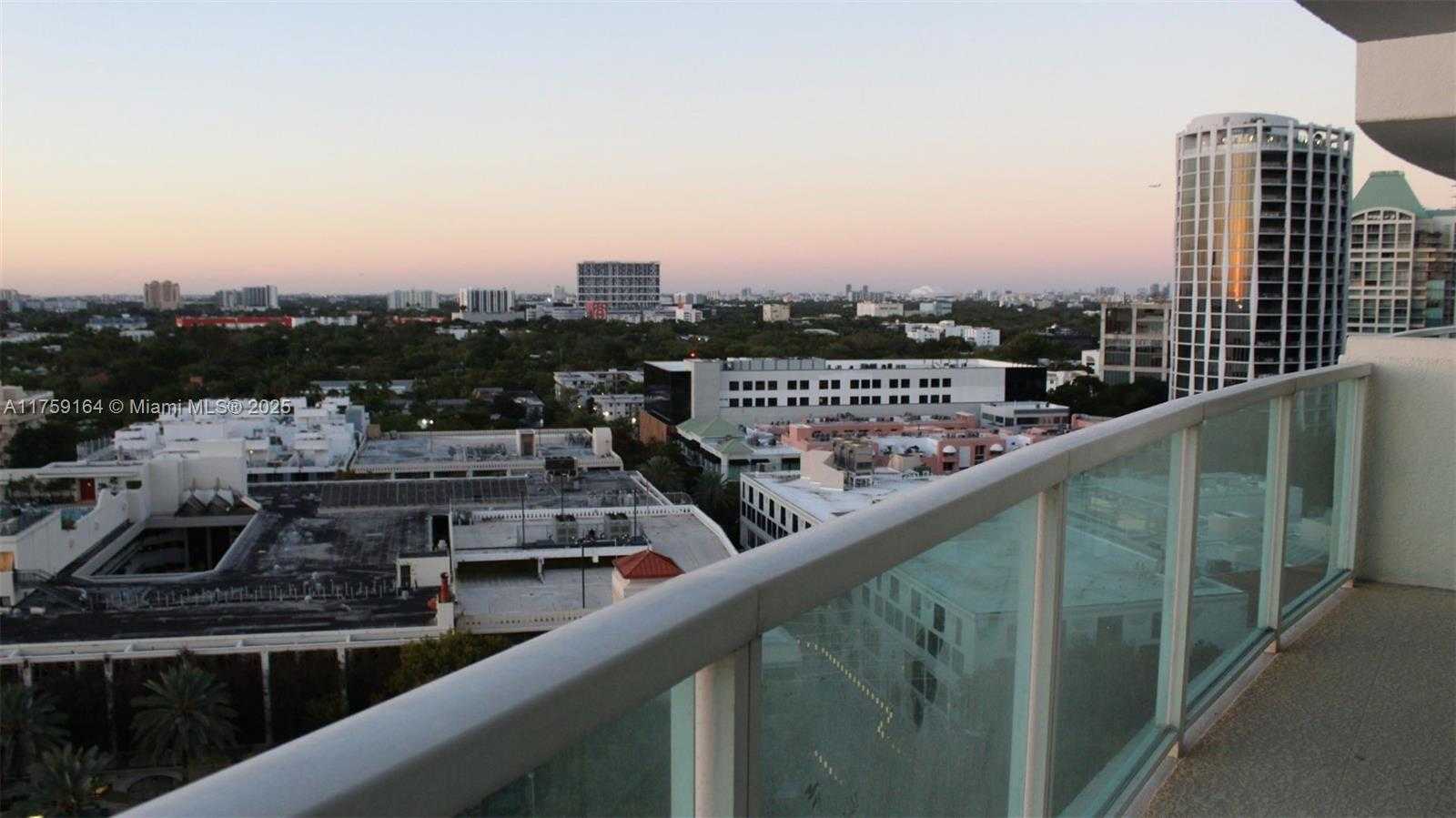 Small Image of 2889 MCFARLANE RD #1511, Miami Number 19