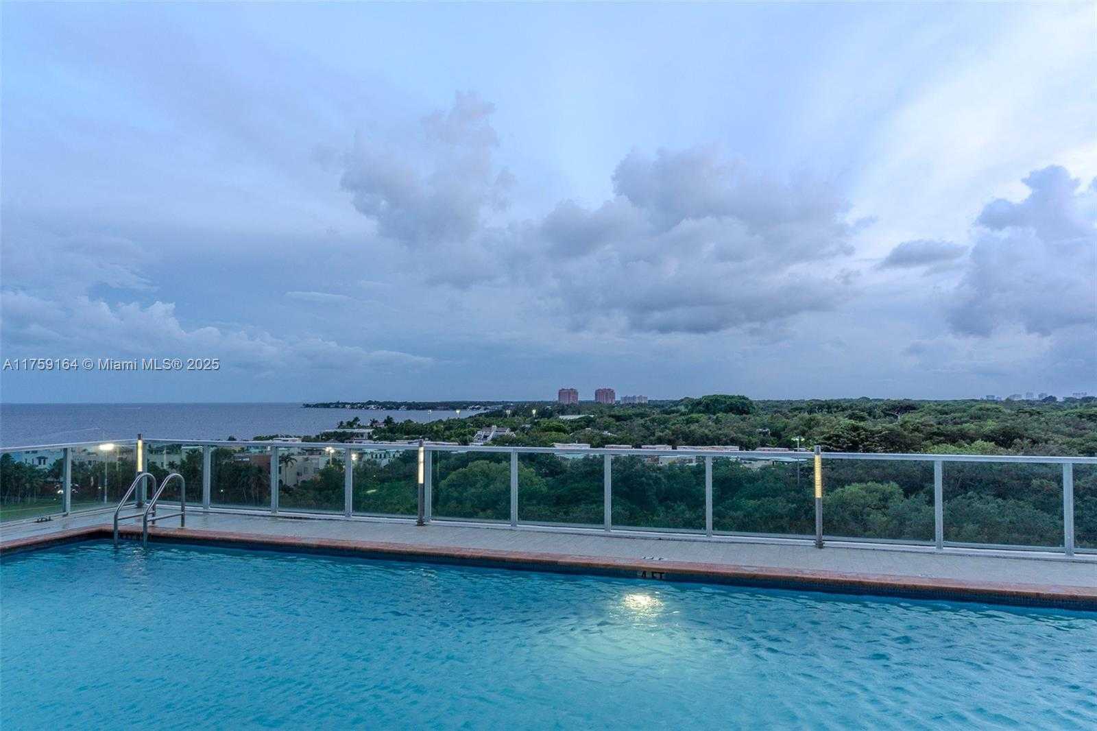 Small Image of 2889 MCFARLANE RD #1511, Miami Number 22
