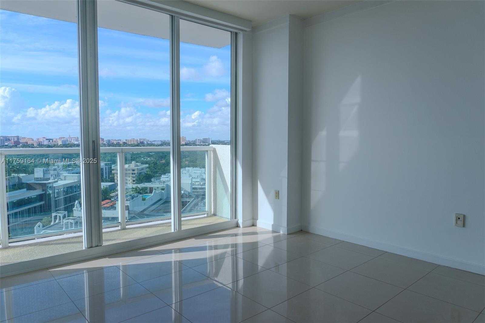 Small Image of 2889 MCFARLANE RD #1511, Miami Number 6