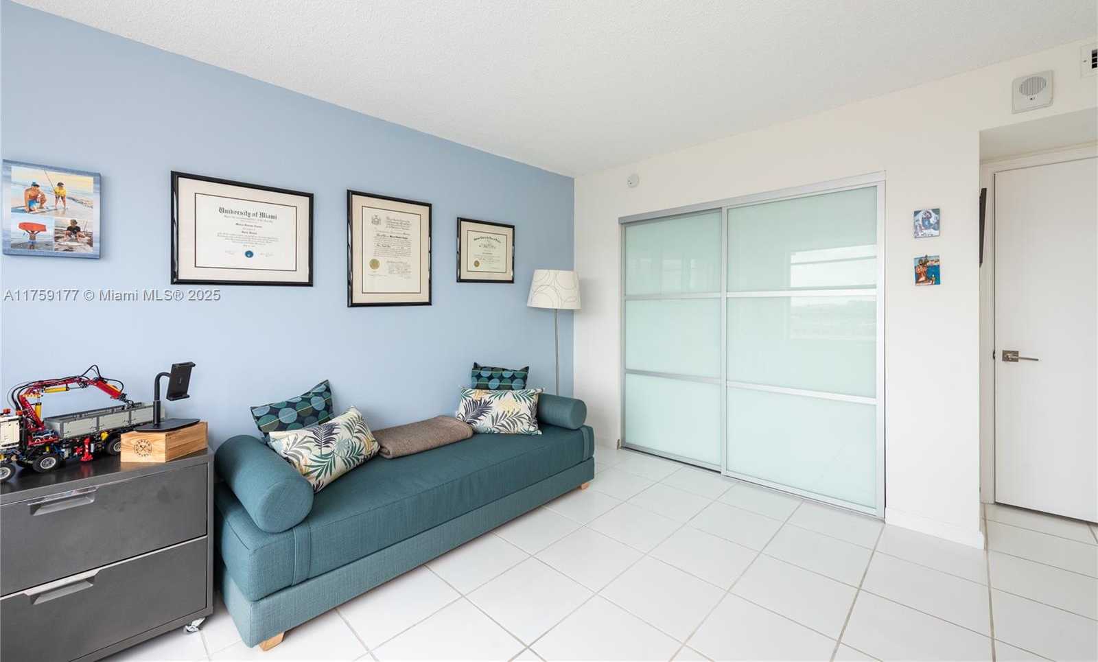 Small Image of 155 OCEAN LANE DR #1113, Key Biscayne Number 18