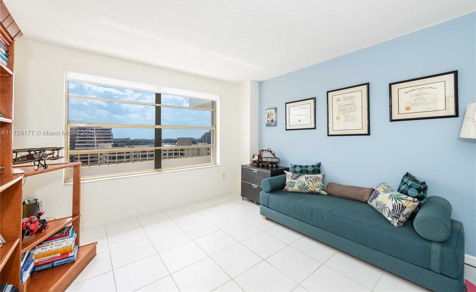 Small Image of 155 OCEAN LANE DR #1113, Key Biscayne Number 19