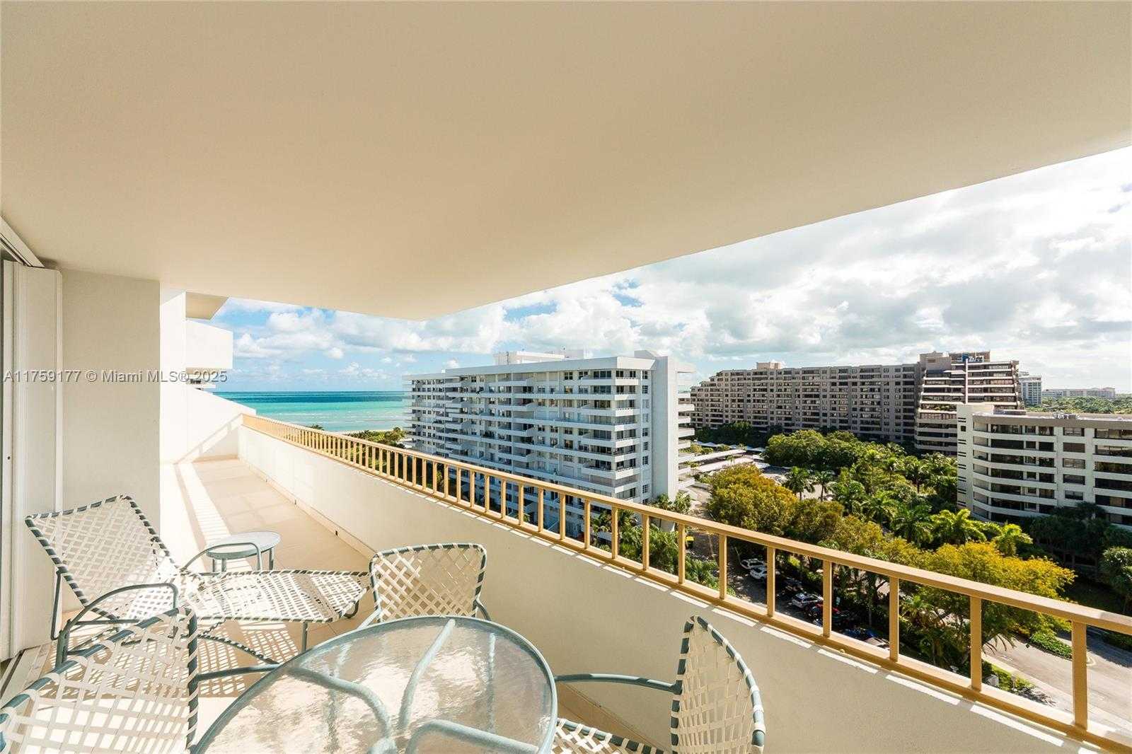 Small Image of 155 OCEAN LANE DR #1113, Key Biscayne Number 2