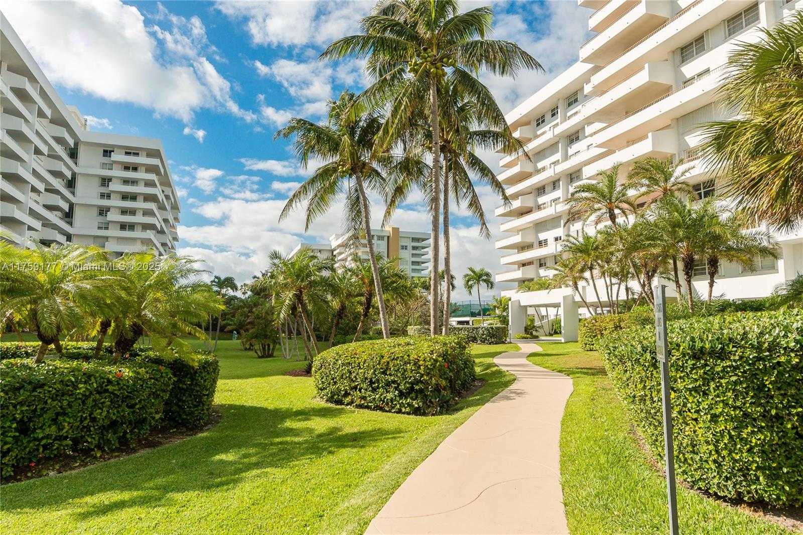 Small Image of 155 OCEAN LANE DR #1113, Key Biscayne Number 21
