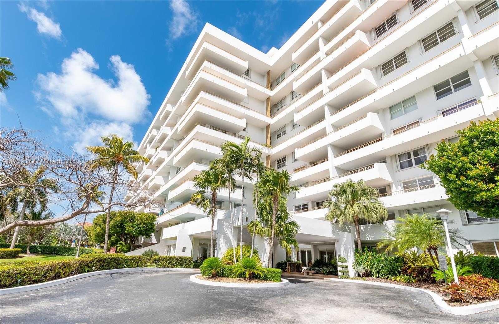Small Image of 155 OCEAN LANE DR #1113, Key Biscayne Number 22