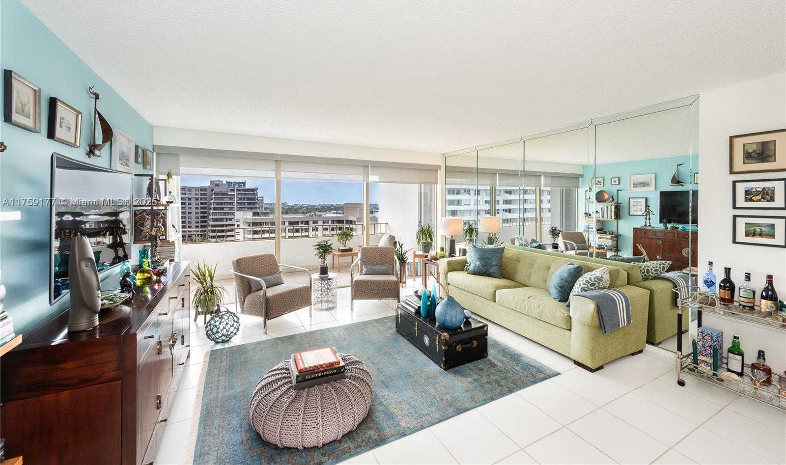 Small Image of 155 OCEAN LANE DR #1113, Key Biscayne Number 6
